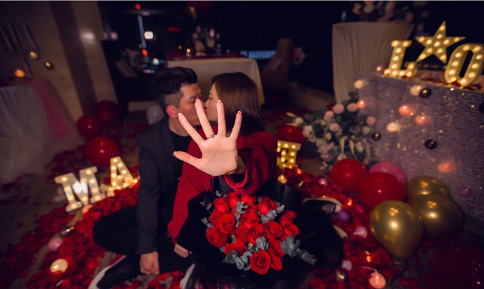 红色浪漫花花求婚4.jpg